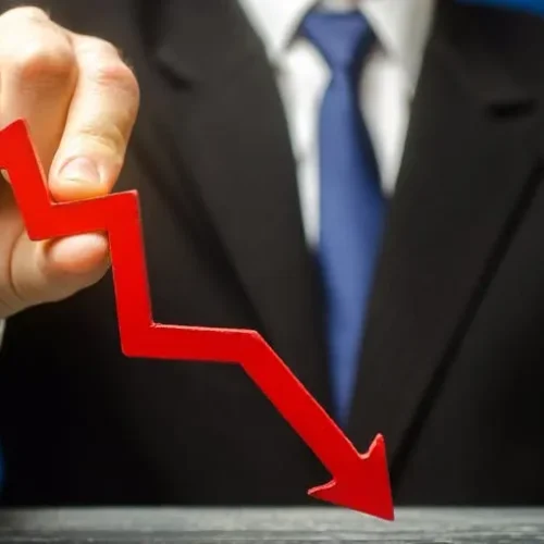 Market Correction Risks - Avoid Panic During Price Changes