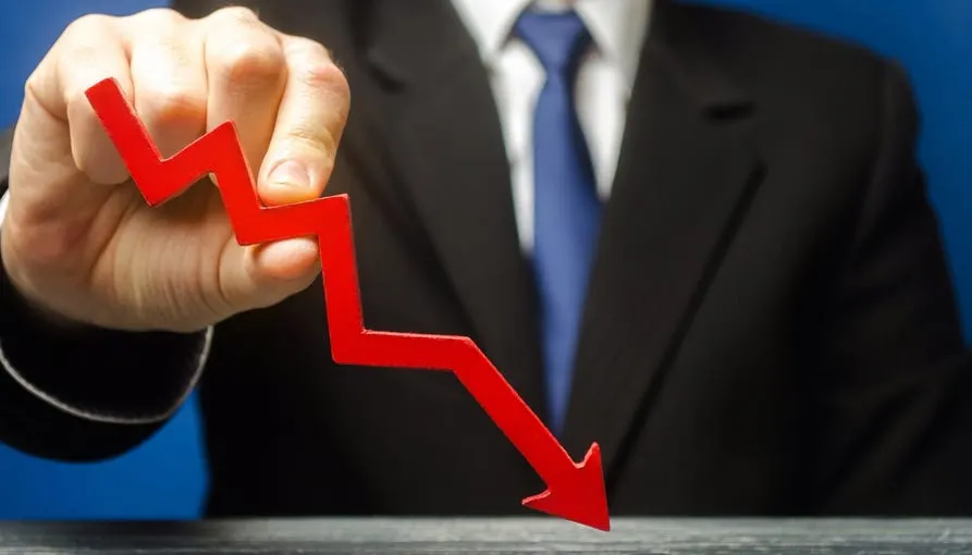 Market Correction Risks - Avoid Panic During Price Changes
