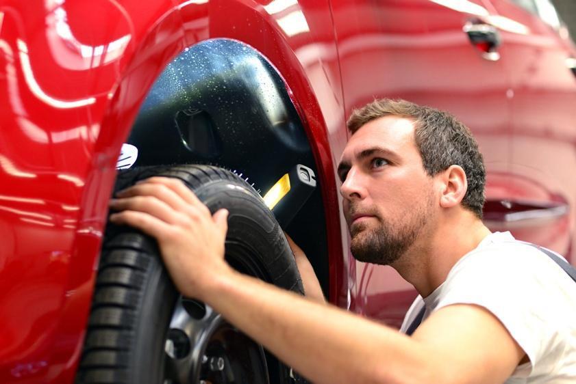 Poor Vehicle Alignment: Correct Steering Before Tire Damage